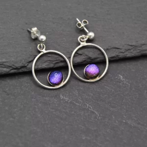 Boucles d'oreilles cercle en argent massif et verre fusionné