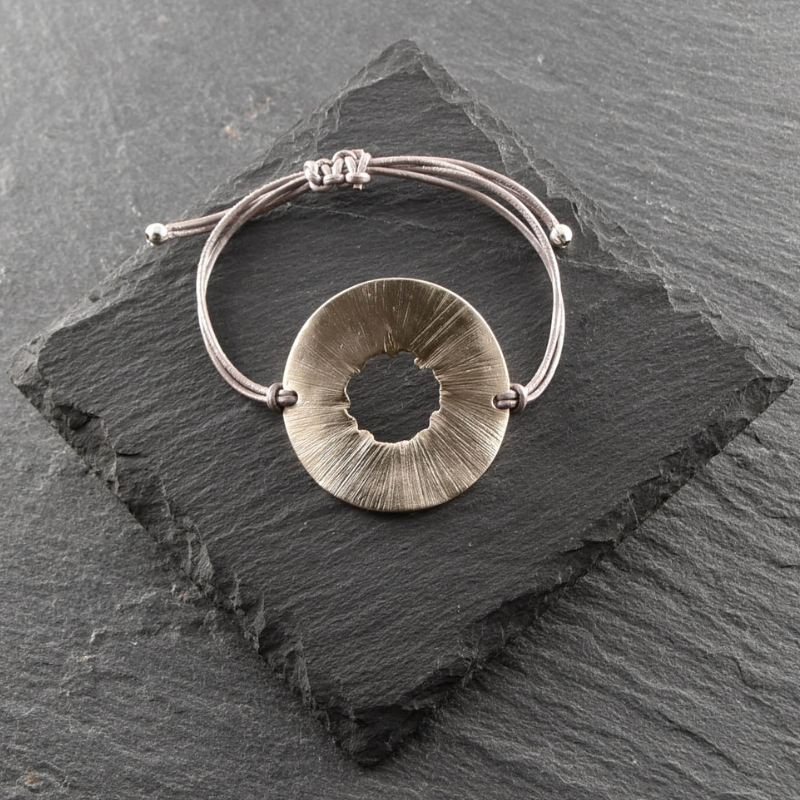 Bracelet rond brut en bronze – Image 3