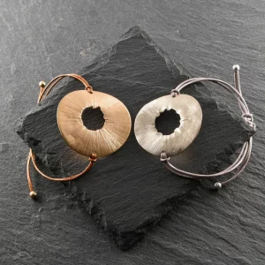 Bracelet rond brut en bronze